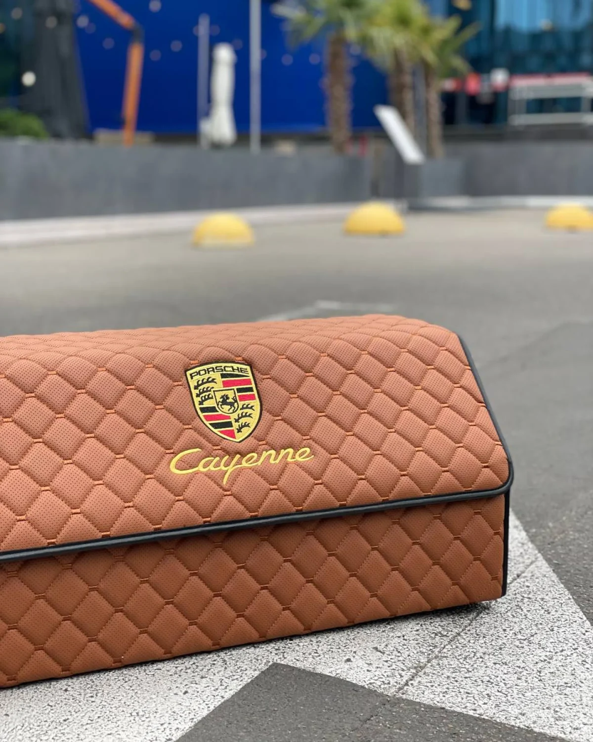 Органайзер в багажник AvtoCase L екошкіра (30/30/65) – Рудий з вишивкою Porsche